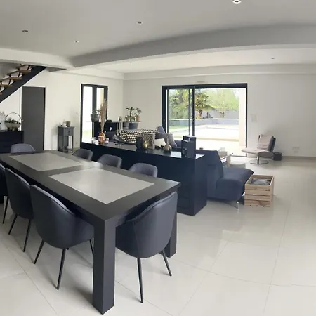 Magnifique Villa, Piscine, 4 Chb, Sans Vis A Vis, Marais Poitevin *