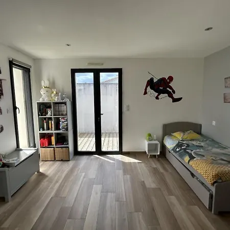 ヴィラ Magnifique Villa, Piscine, 4 Chb, Sans Vis A Vis, Marais Poitevin Magne (Deux-Sevres)