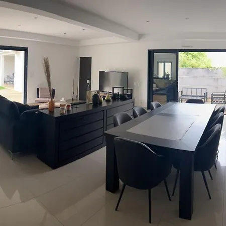 ヴィラ Magnifique Villa, Piscine, 4 Chb, Sans Vis A Vis, Marais Poitevin Magne (Deux-Sevres)